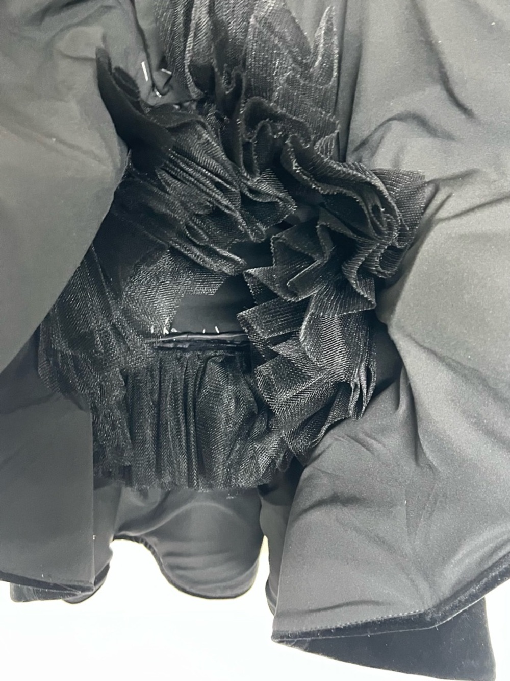Christian Soriano Long Sleeve Dress With Velvet Ruffle Hem And Feathers Runway - Picture 11 of 12